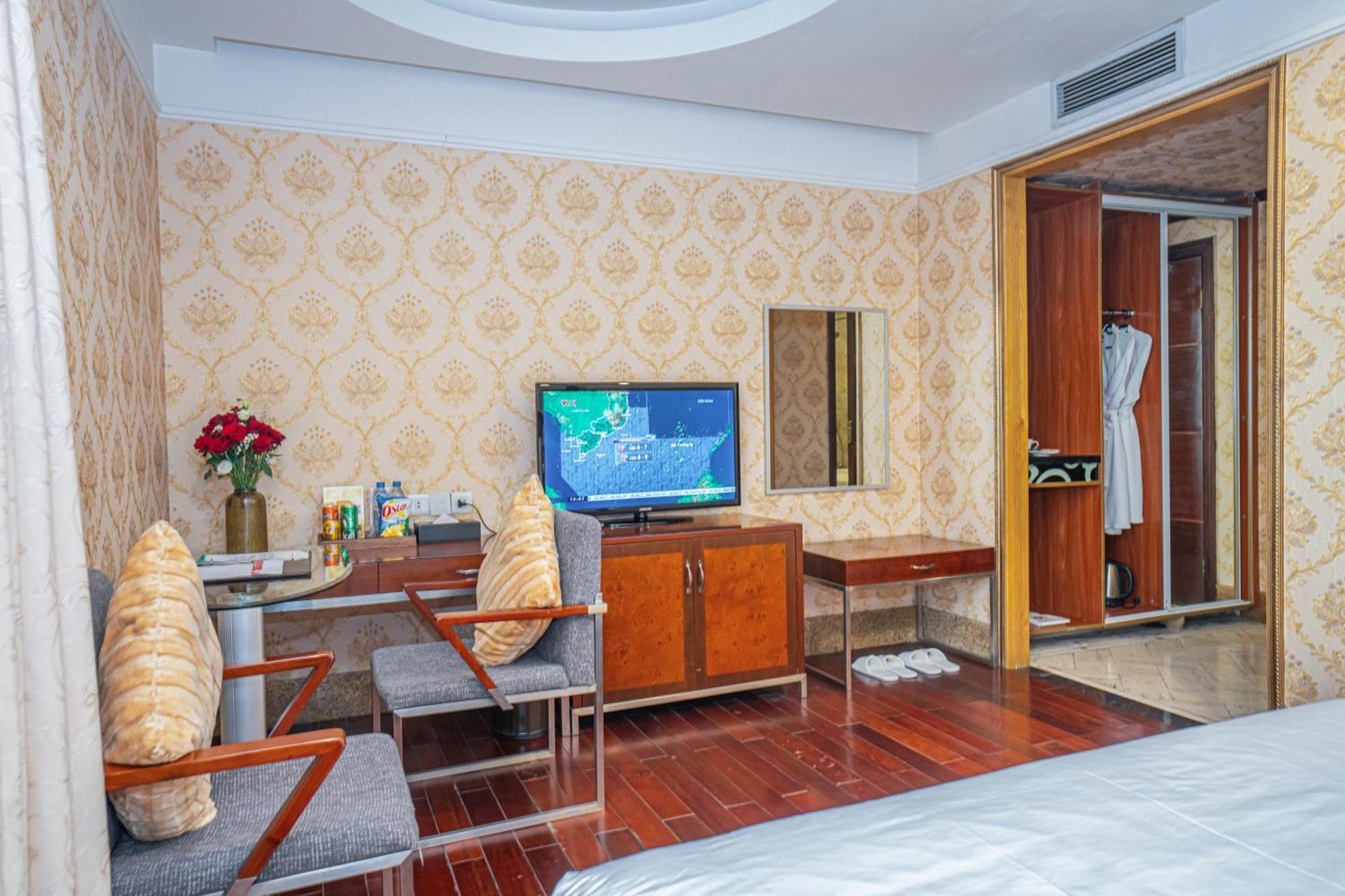 The Vissai Hotel Ниньбинь Экстерьер фото
