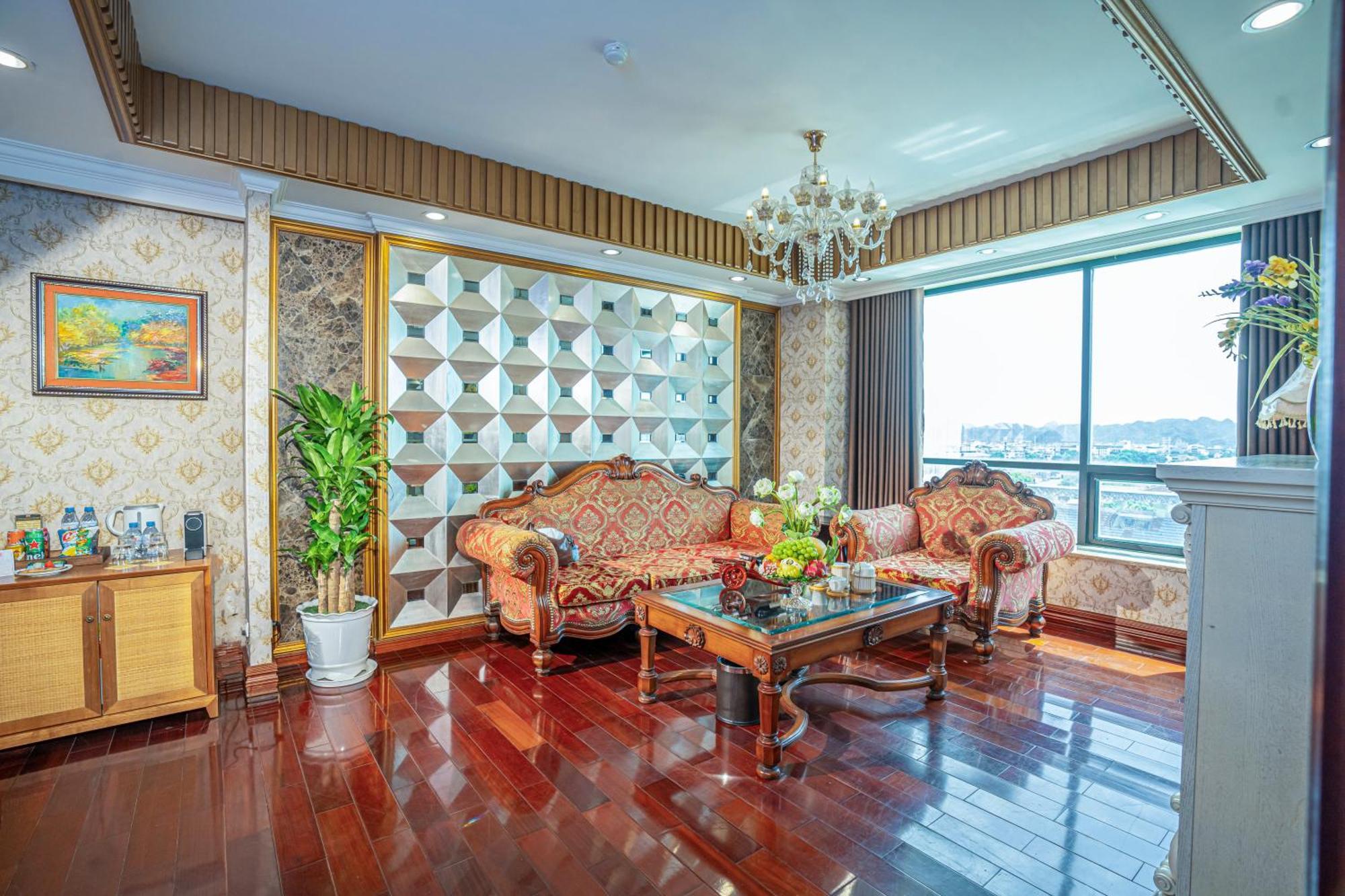 The Vissai Hotel Ниньбинь Экстерьер фото